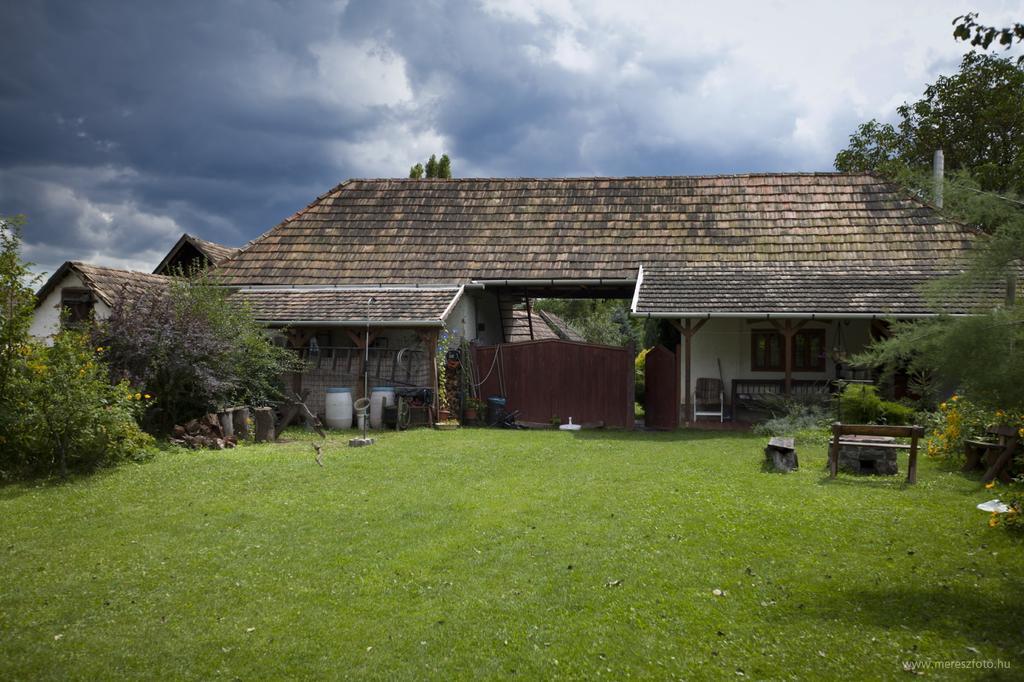 Acs Kuria Otel Bodony Dış mekan fotoğraf