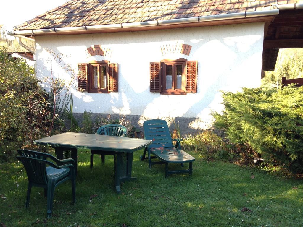 Acs Kuria Otel Bodony Dış mekan fotoğraf